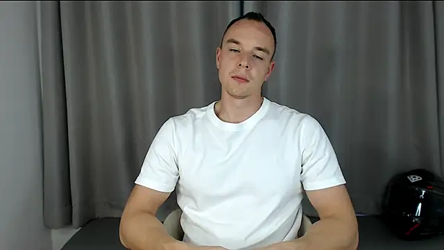 Snapshot of heilgarbest chatting on 12/02/25, 10:42 heilgarbest online show from 12/02/25, 10:42