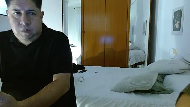 THIAGOEVA online show from 09/11/25, 03:12