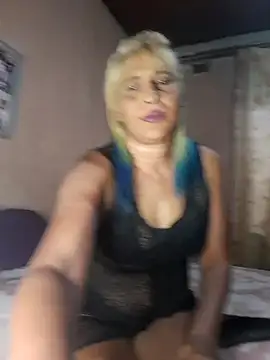 Goodgirlsue 77 online show from 10/31/25, 04:08