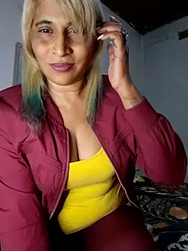 Goodgirlsue 77 online show from 12/18/25, 08:04