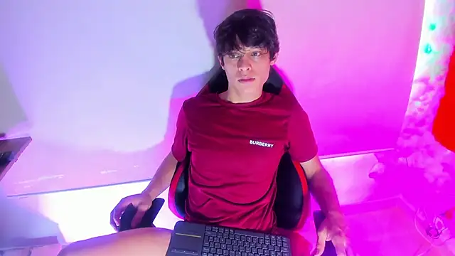 LilOwen  online show from 01/12/26, 05:51