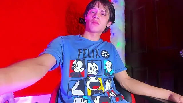 LilOwen  online show from 02/12/26, 05:19