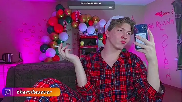 TheMikeSever online show from 12/24/24, 06:17