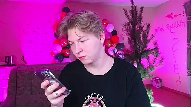 TheMikeSever online show from 01/02/25, 05:50