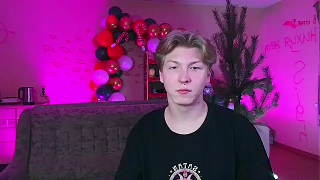 TheMikeSever online show from 01/03/25, 07:39