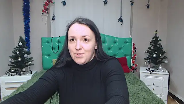 IsabelBlackberry online show from 12/27/24, 09:17