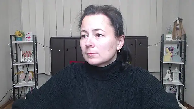 MarieSho online show from 10/15/25, 06:13