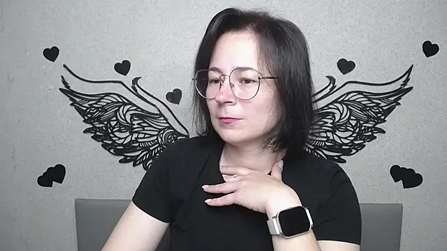 Snapshot of MarieSho chatting on 05/22/26, 06:20 MarieSho online show from 05/22/26, 06:20