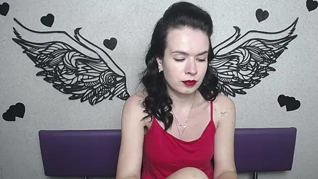 JasmineKouch online show from 10/07/25, 05:10