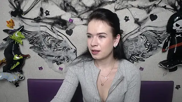 JasmineKouch online show from 11/09/25, 06:23