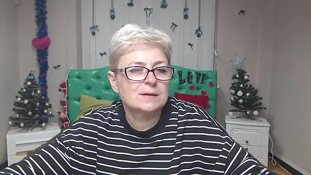 EmiliaGree online show from 01/05/26, 06:11