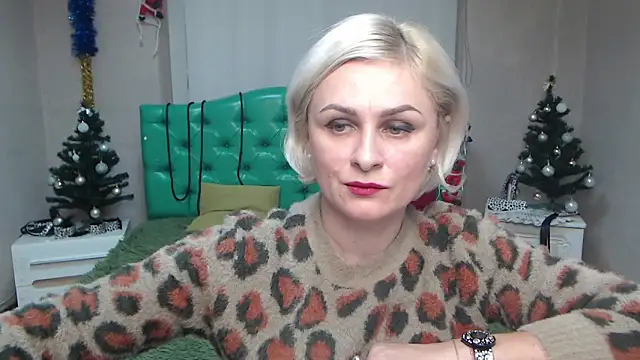 OliviaHorst online show from 12/18/24, 02:28