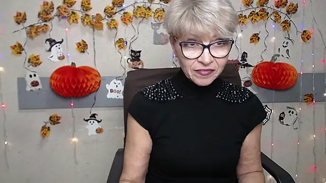 EllaBonito online show from 10/22/25, 05:30