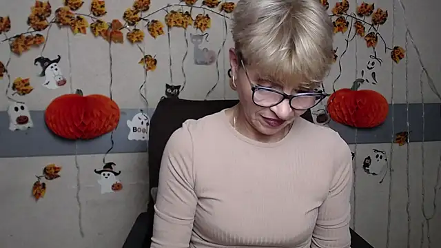 EllaBonito online show from 11/13/25, 06:34