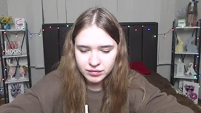 Snapshot of LauraHlot chatting on 01/25/25, 10:50 LauraHlot online show from 01/25/25, 10:50