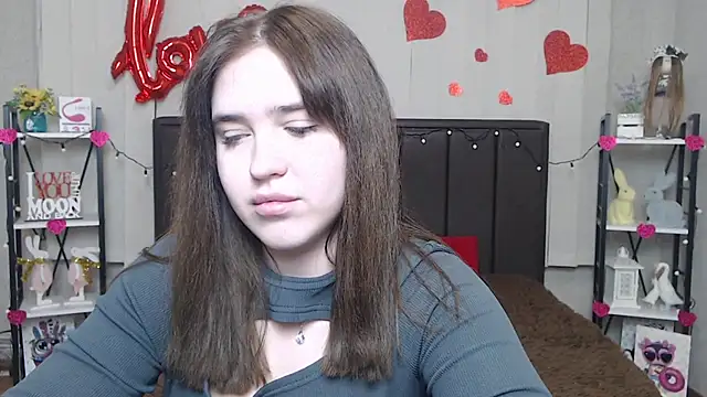 Snapshot of LauraHlot chatting on 02/22/25, 09:26 LauraHlot online show from 02/22/25, 09:26