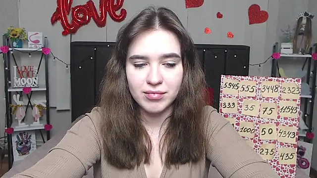 Snapshot of LauraHlot chatting on 02/27/25, 09:47 LauraHlot online show from 02/27/25, 09:47