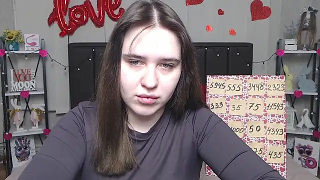 Snapshot of LauraHlot chatting on 03/01/25, 06:11 LauraHlot online show from 03/01/25, 06:11