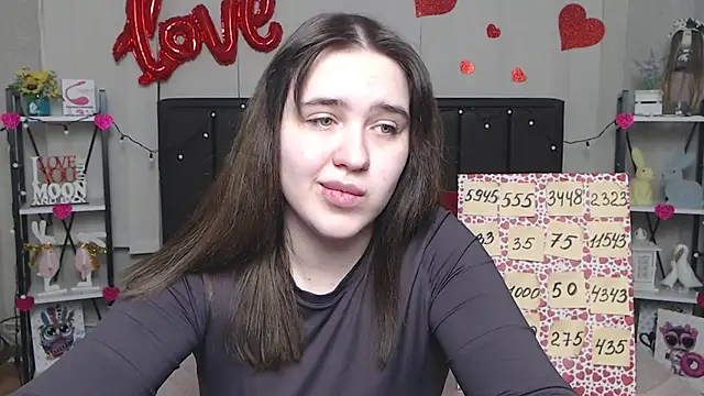 Snapshot of LauraHlot chatting on 03/01/25, 09:15 LauraHlot online show from 03/01/25, 09:15