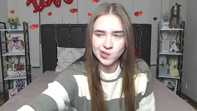 LauraHlot online show from 02/18/26, 06:04