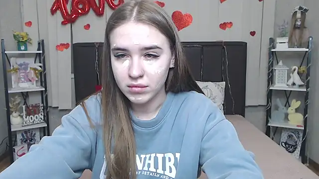 LauraHlot online show from 02/27/26, 06:30