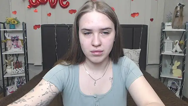LauraHlot online show from 05/09/26, 05:29