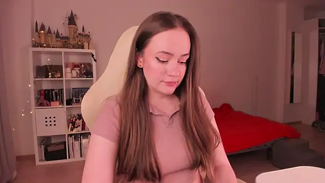 WalkingGirl online show from 09/29/25, 04:01