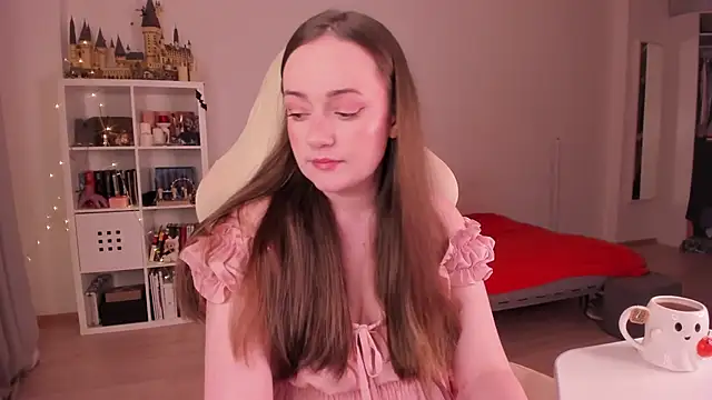 WalkingGirl online show from 09/30/25, 05:18