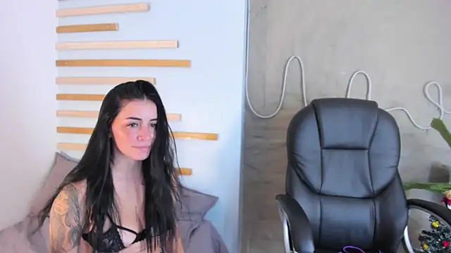 Sofia  rivera online show from 12/18/24, 07:41