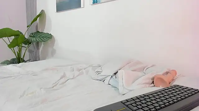 Sofia  rivera online show from 03/13/25, 09:05