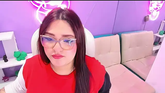 Camiila Osorio online show from 09/16/25, 07:37