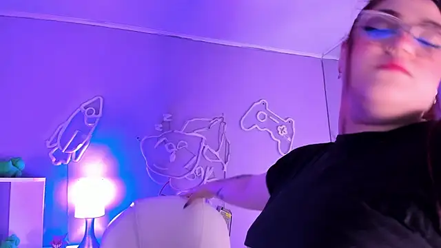 Camiila Osorio online show from 11/21/25, 03:22