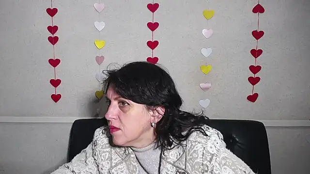 LuciaMii online show from 01/23/25, 06:03