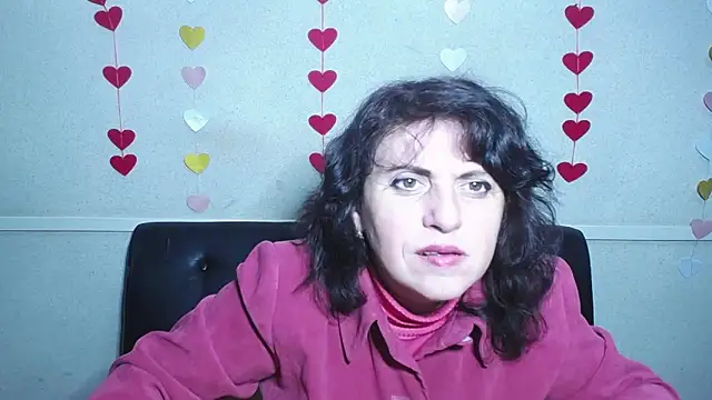 LuciaMii online show from 02/03/25, 06:02