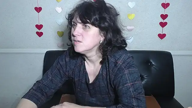 LuciaMii online show from 02/07/25, 12:06