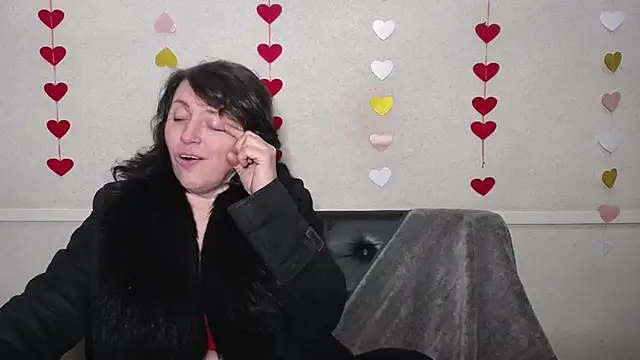 LuciaMii online show from 02/18/25, 03:31