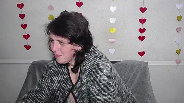 LuciaMii online show from 02/20/25, 03:23