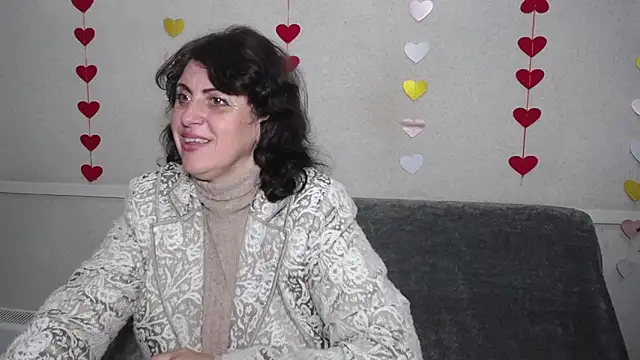 LuciaMii online show from 03/08/25, 06:10