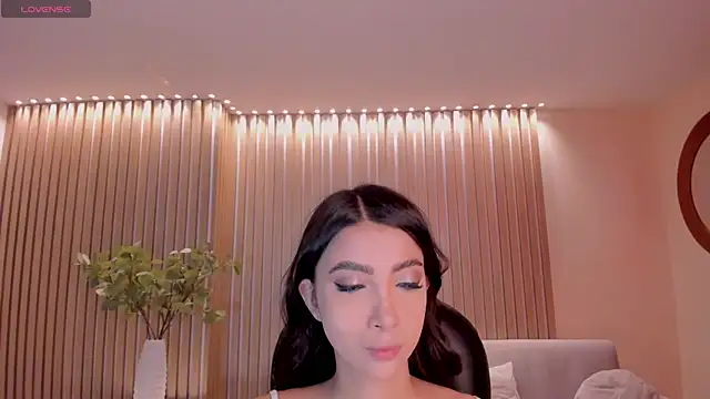 Snapshot of ValeriaVelvet chatting on 07/04/26, 12:11 ValeriaVelvet online show from 07/04/26, 12:11