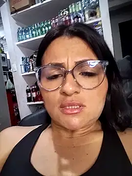 Linda Lars online show from 10/26/25, 04:29