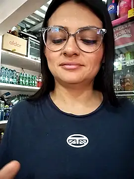 Linda Lars online show from 10/27/25, 02:43