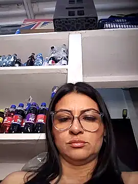 Linda Lars online show from 11/08/25, 04:12