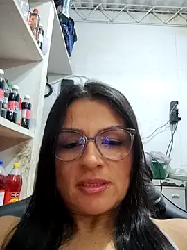 Linda Lars online show from 03/03/26, 02:07