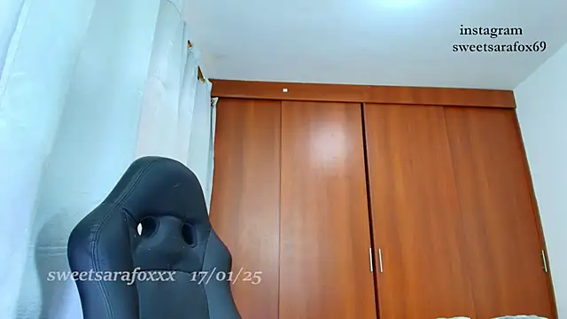 sweetsarasofia online show from 01/17/25, 12:31