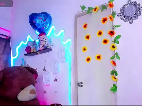 daniela bigcock22 online show from 12/13/25, 09:09