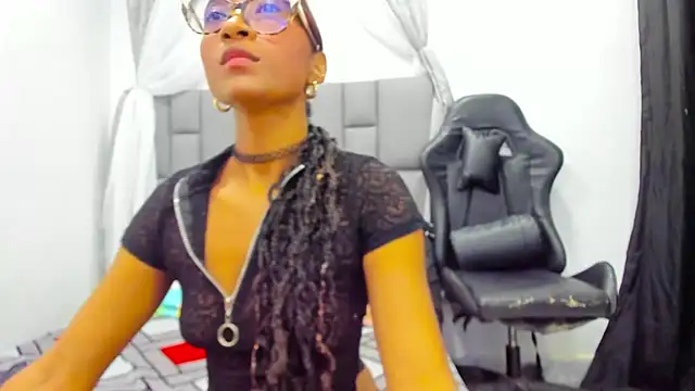 MurphyAngelina online show from 04/21/26, 04:08