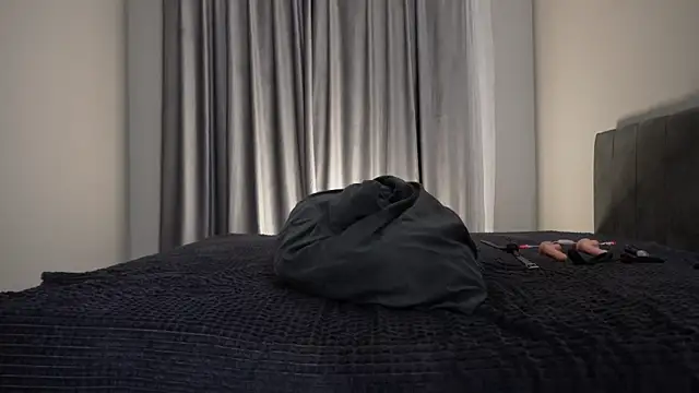 Nik Sharp online show from 05/23/26, 04:55