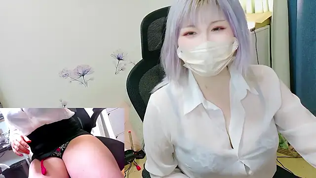 Snapshot of hazuki_8008 chatting on 04/09/26, 03:06 hazuki 8008 online show from 04/09/26, 03:06