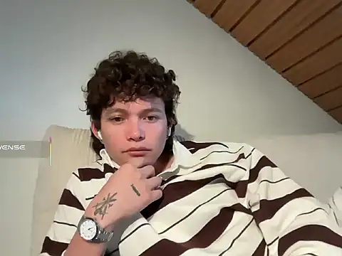 Snapshot of ccamilo-andress chatting on 09/26/25, 10:08 ccamilo-andress online show from 09/26/25, 10:08