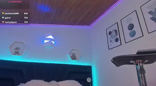  gia rose online show from 01/31/25, 09:37